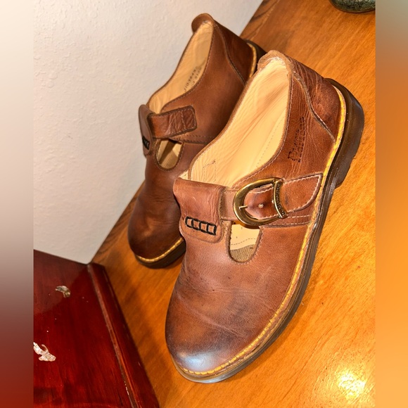 Vintage // MIE // Dr. Martens - 8211 - Brown Leather Mules - Picture 2 of 5